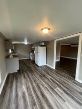 354 Greenwood St in Junction City, OR - Building Photo - Building Photo