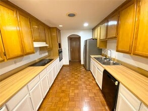 21 Blackhawk St in Edinburg, TX - Building Photo - Building Photo