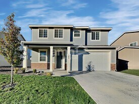 1372 E Ludlow Dr in Kuna, ID - Building Photo