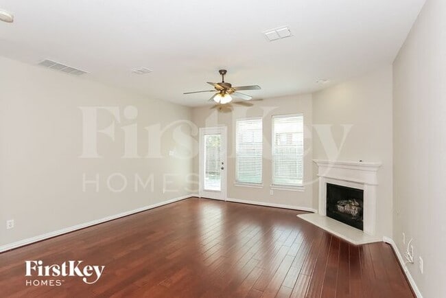 8721 Corral Cir in Fort Worth, TX - Building Photo - Building Photo