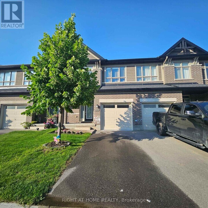 564 Triangle St in Ottawa, ON - Building Photo