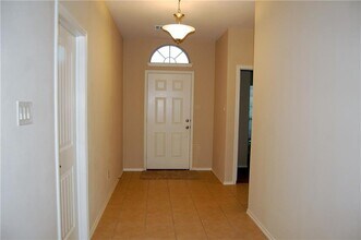 2201 Liriope Ln in Waxahachie, TX - Building Photo - Building Photo