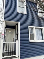 107 N Ohio Ave in Atlantic City, NJ - Building Photo