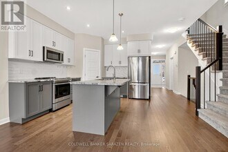 147 Salisbury St in Ottawa, ON - Building Photo - Building Photo