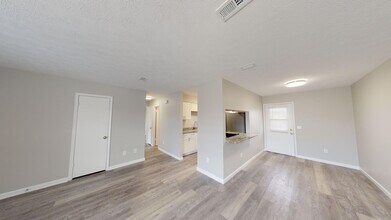 3426 Douglas Rd in Panama City, FL - Building Photo - Building Photo