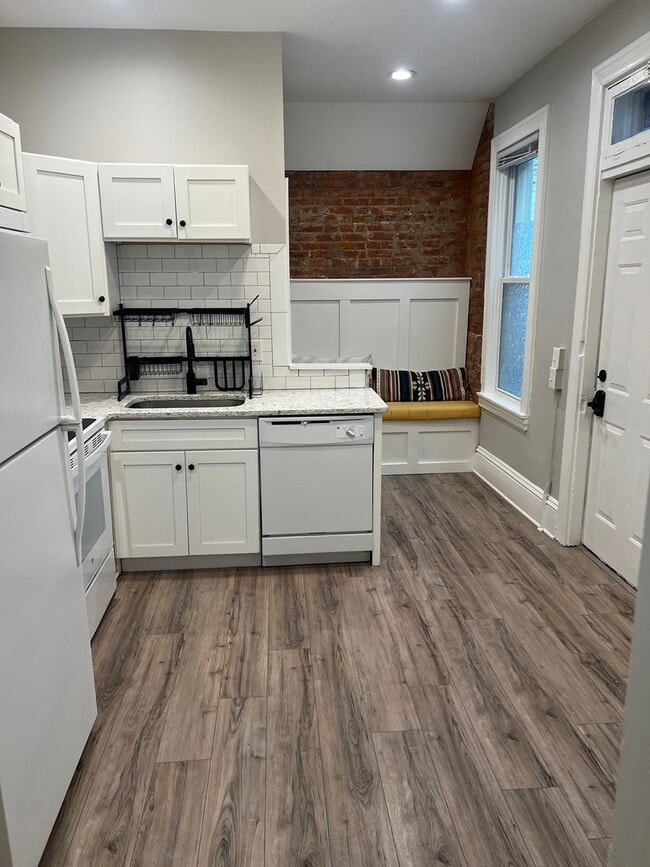 property at 18 W Liberty St