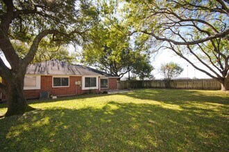 2410 Decker Park Ct in Richmond, TX - Building Photo - Building Photo