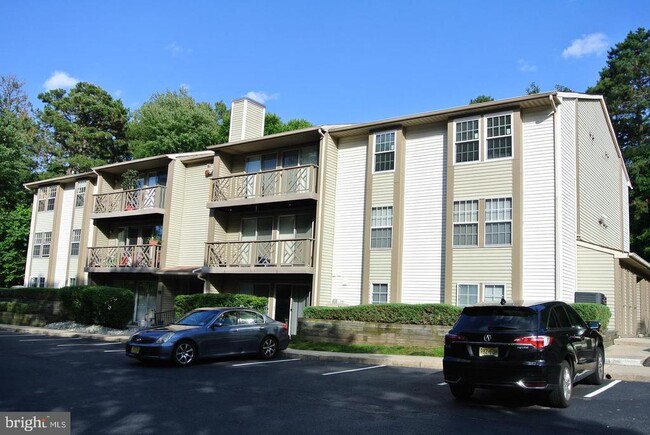 property at 33 Sequoia Ct
