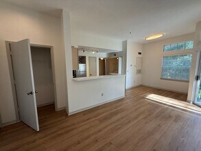 7380 Westpointe Blvd in Orlando, FL - Building Photo - Building Photo