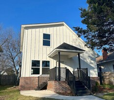 422 S Park St in Sapulpa, OK - Building Photo