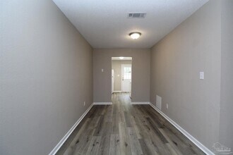 6853 Roundup Ln in Milton, FL - Building Photo - Building Photo