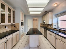 6410 Coley Park in Sugar Land, TX - Building Photo