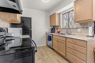 3618 Heritage Pkwy in Dearborn, MI - Building Photo - Building Photo