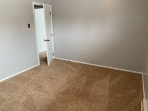 815 4th St SW in Valley City, ND - Foto de edificio - Building Photo