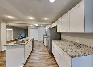 459 Utoy Cir SW in Atlanta, GA - Building Photo - Building Photo