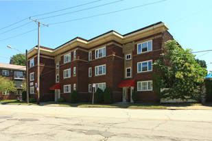 14236 Lakeshore Blvd Apartments