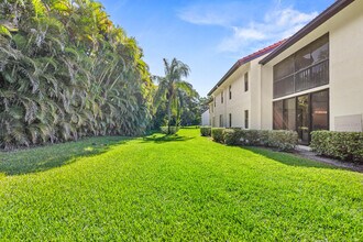 5945 Parkwalk Dr in Boynton Beach, FL - Building Photo - Building Photo