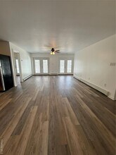 24 St James Pl, Unit Apt 1 in Goshen, NY - Foto de edificio - Building Photo