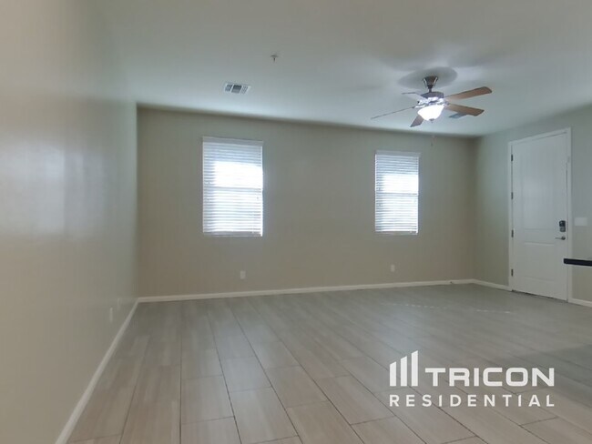 12583 W Gentle Rain Rd in Peoria, AZ - Building Photo - Building Photo