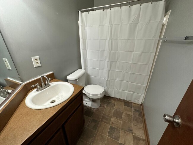 2924 Woodrich Dr-Unit -C in Tallahassee, FL - Building Photo - Building Photo