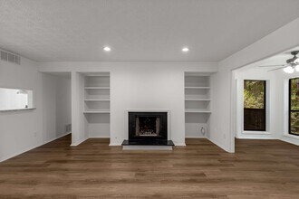 1017 Dunbar Dr, Unit 1017 in Dunwoody, GA - Building Photo - Building Photo