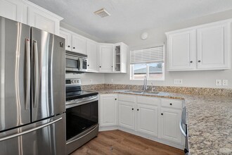 911 Sawtooth St in Pocatello, ID - Building Photo - Building Photo