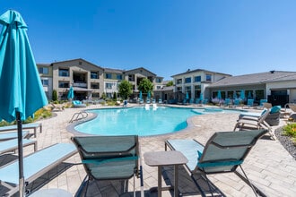 Lyfe at the Marina in Sparks, NV - Foto de edificio - Building Photo