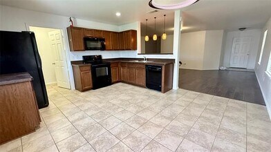 5724 Mirror Ridge Dr in Fort Worth, TX - Building Photo - Building Photo