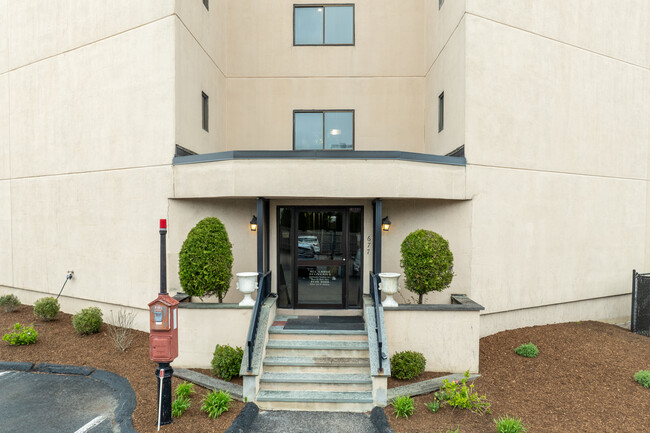 Ocean Cove Condominium in Quincy, MA - Building Photo - Building Photo