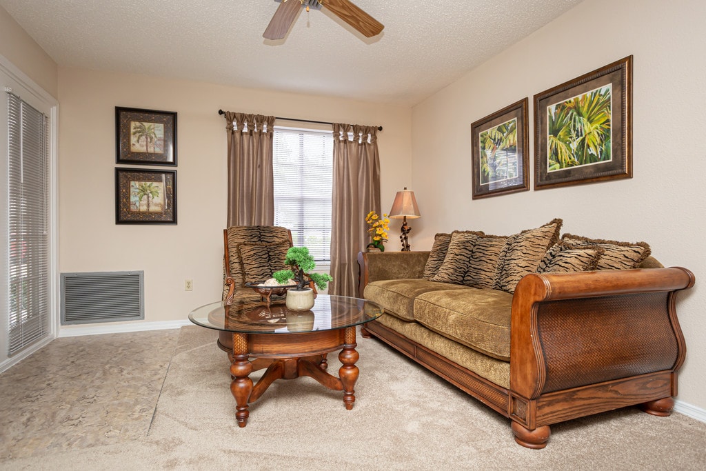 Seasons Apartments in Kenner, LA