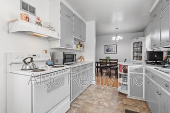 1811 Nevada Ave E in St. Paul, MN - Foto de edificio - Building Photo