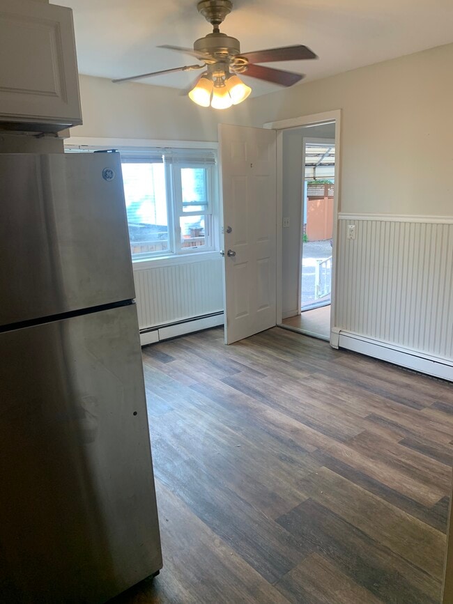 12 4th Street Pl, Unit 1 in Cambridge, MA - Building Photo - Building Photo