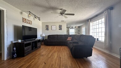 3319 26th St in Lubbock, TX - Building Photo - Building Photo