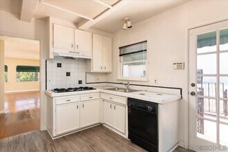 4516 Van Dyke Ave in San Diego, CA - Building Photo - Building Photo