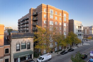 Northlight Condominiums in Evanston, IL - Building Photo