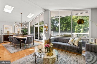 7713 Arrowood Ct in Bethesda, MD - Building Photo - Building Photo