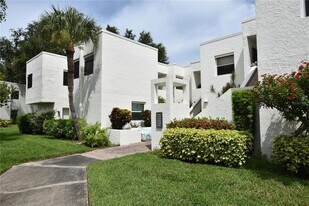 5170 Marsh Field Ln, Unit 110 in Sarasota, FL - Building Photo