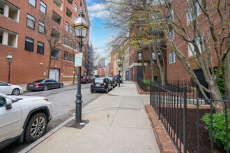 350 North St in Boston, MA - Foto de edificio - Building Photo