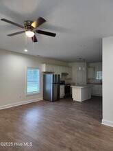 613 Hobbs Dr in Jacksonville, NC - Building Photo - Building Photo