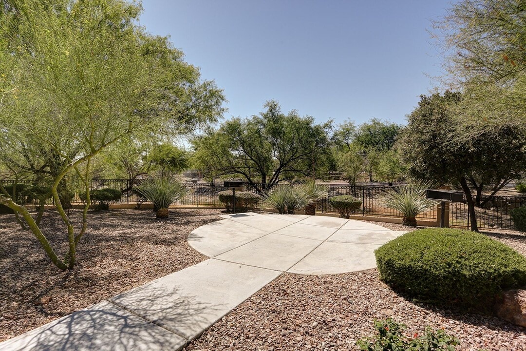 1908 Tierra Vista Dr in Las Vegas, NV - Building Photo
