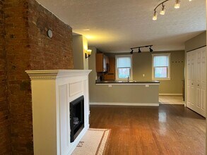1411 Clay St in Cincinnati, OH - Building Photo - Building Photo