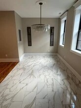 504 Broadway St, Unit B in New Haven, IN - Building Photo - Building Photo