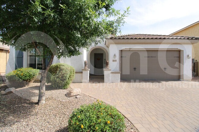 1975 E Crescent Way in Chandler, AZ - Building Photo - Building Photo