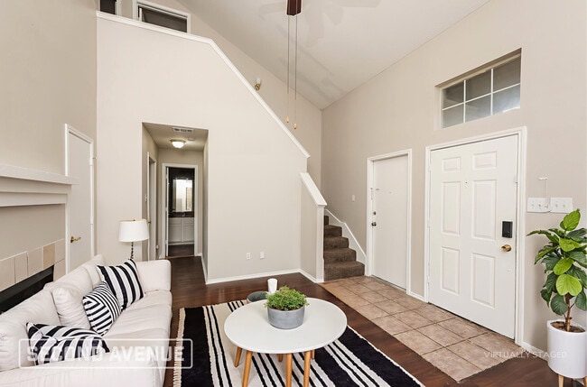 12931 Parker Ct in Balch Springs, TX - Foto de edificio - Building Photo