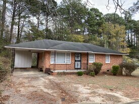 1926 Corrinna St in Fayetteville, NC - Building Photo
