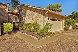 8518 Fathom Cir in Austin, TX - Building Photo - Building Photo