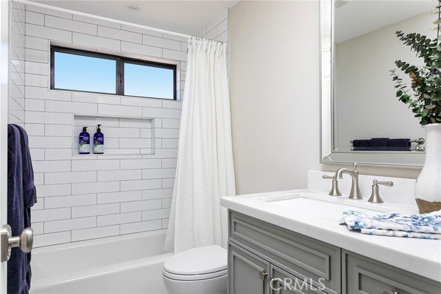 16857 Bayview Dr in Huntington Beach, CA - Building Photo - Building Photo