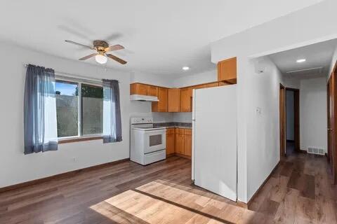 137 S Judge Dr in Saukville, WI - Building Photo - Building Photo