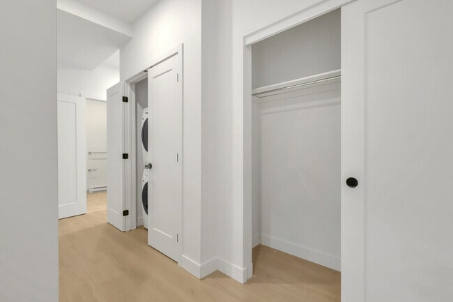 6037 De Maisonneuve Boul O in Montréal, QC - Building Photo - Building Photo