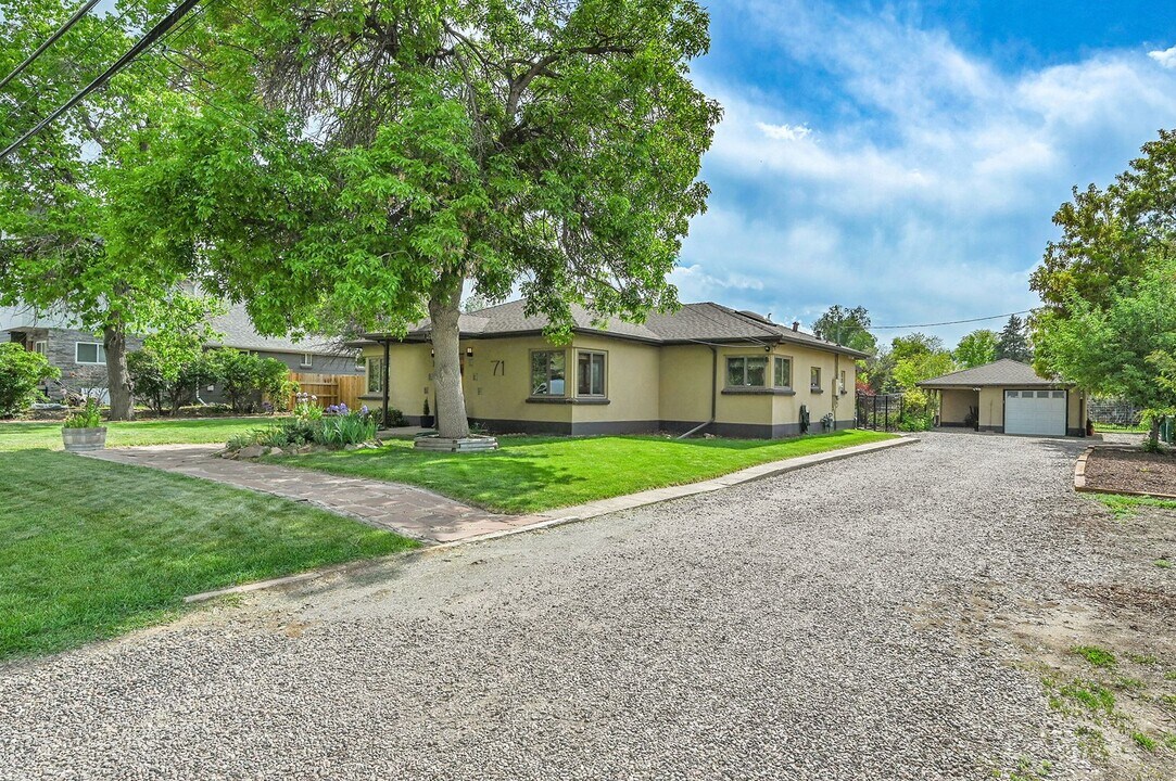 71 N Lamar St in Lakewood, CO - Building Photo